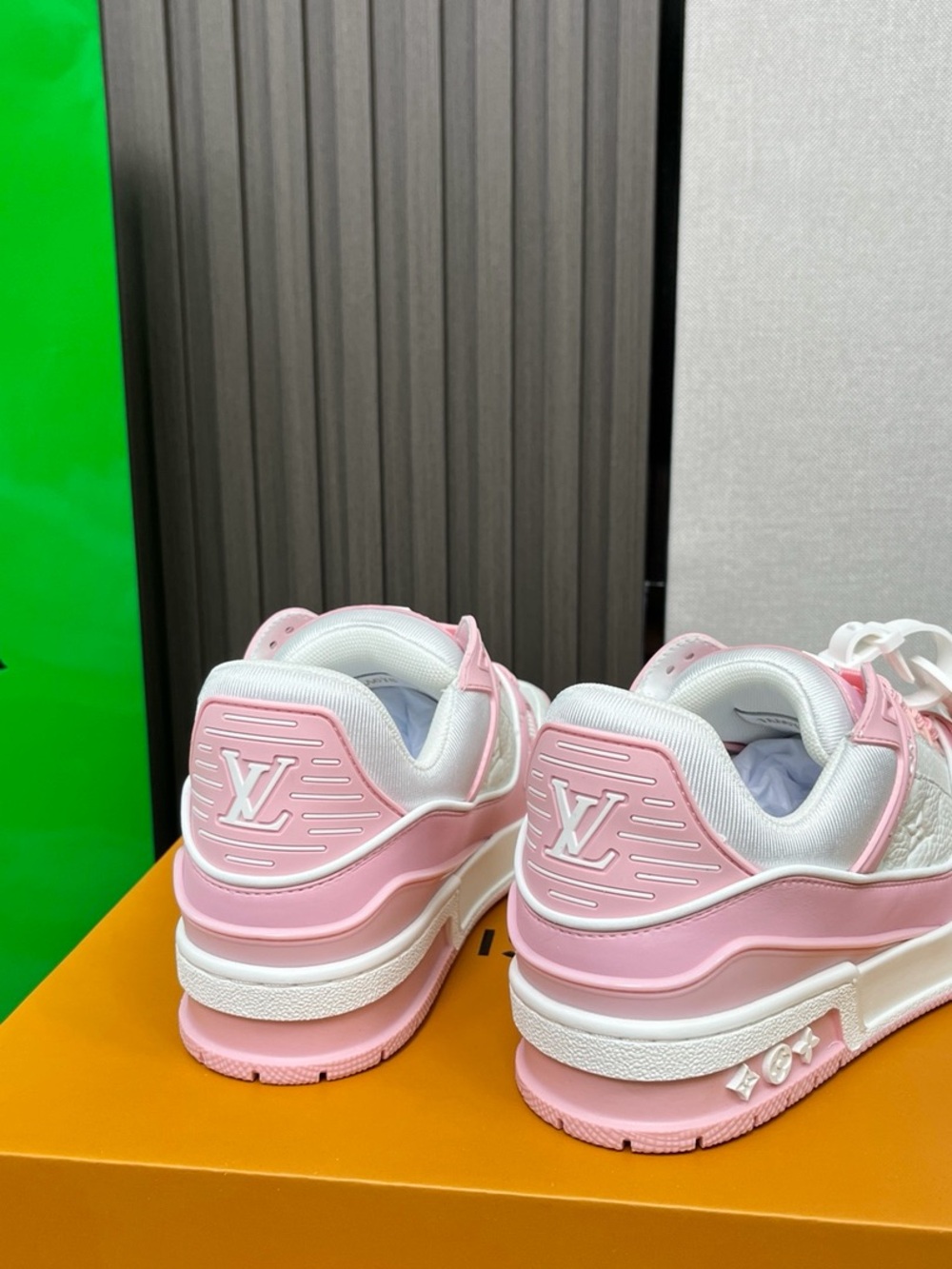 Louis Vuitton Pink & White Women's Low-Top Sneakers - Picture 7 of 9